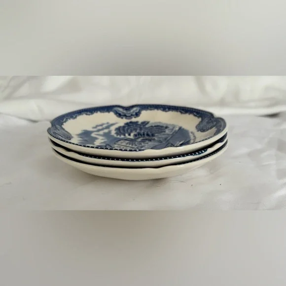 Johnson Brothers Blue White Castle Saucers Set of 3 England - Picture 3 of 4